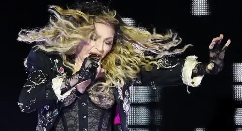Madonna hace historia con multitudinario concierto en Río de Janeiro